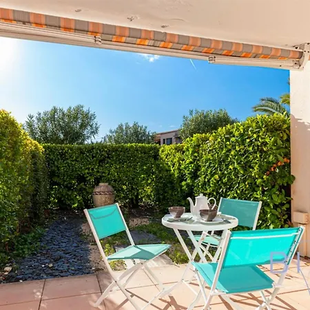 Spacious Pool And Parking Appartement *