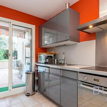 Spacious Pool And Parking * Antibes