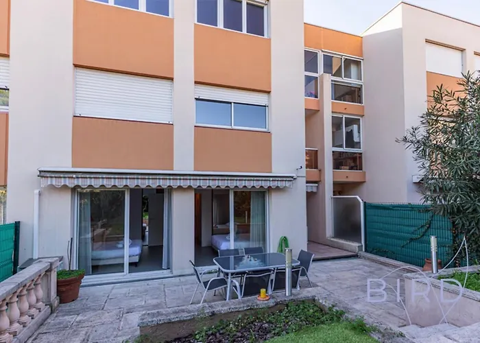 Spacious Pool And Parking Appartement *